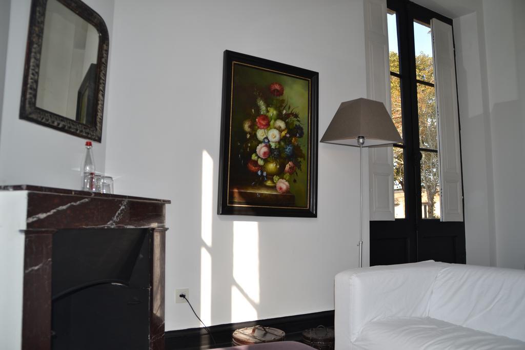 Chateau Les Merles Et Ses Villas Mouleydier Екстериор снимка