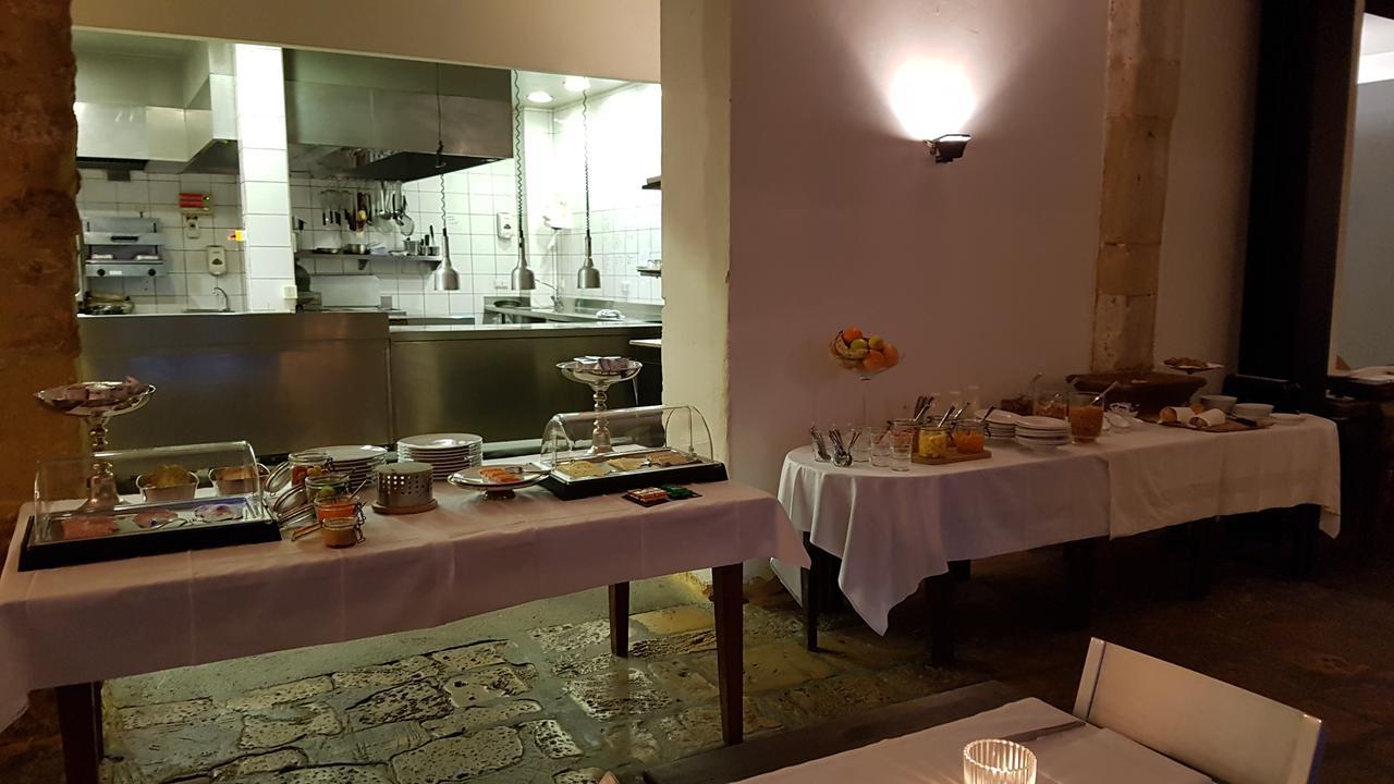 Chateau Les Merles Et Ses Villas Mouleydier Екстериор снимка
