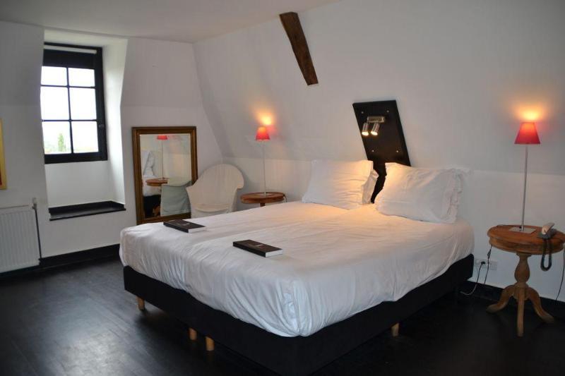 Chateau Les Merles Et Ses Villas Mouleydier Екстериор снимка